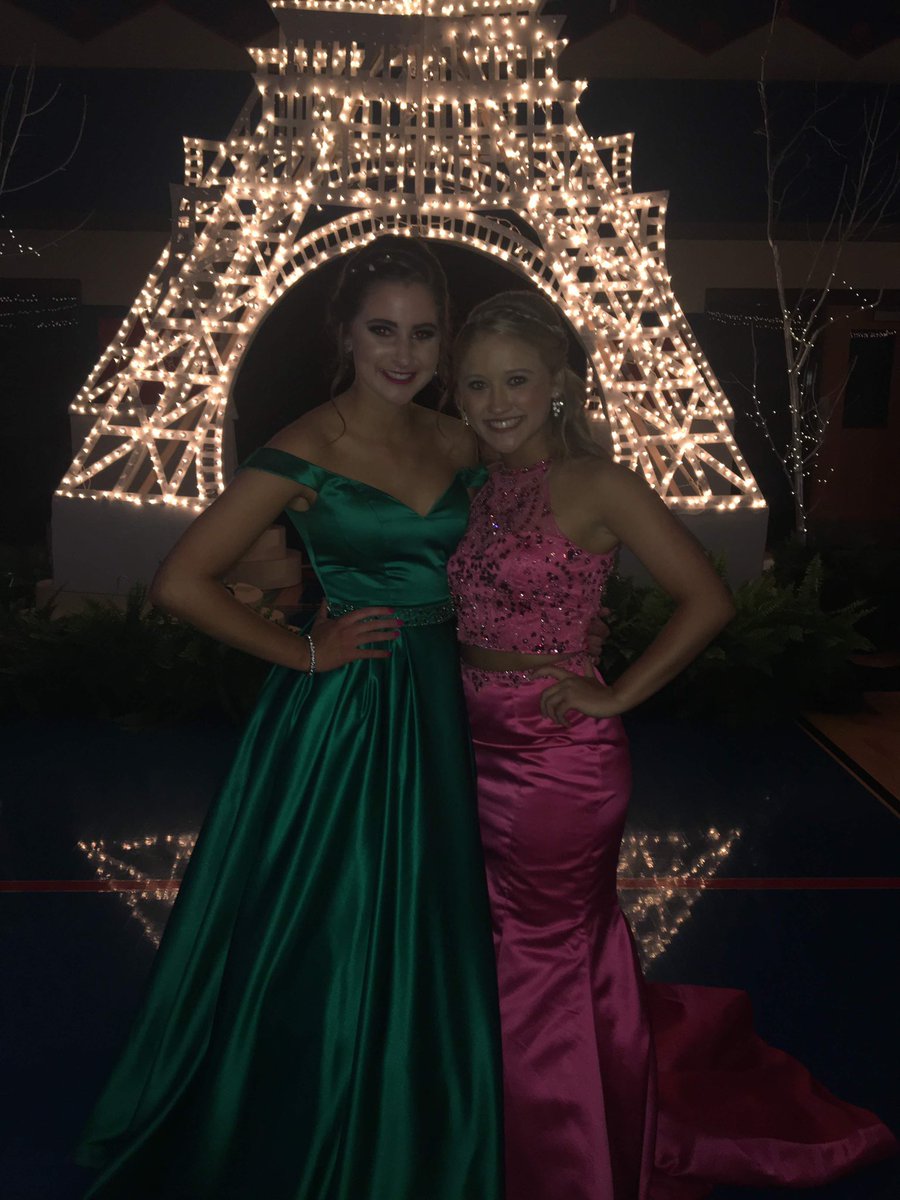 sarahdowns20's tweet photo. HAPPY BIRTHDAY ABIGAIL!!! Hope your 18th was fabulous, you deserve the world girl! Miss you lots ❤️ hope you are having a great senior year https://t.co/vOzTnTLAJE