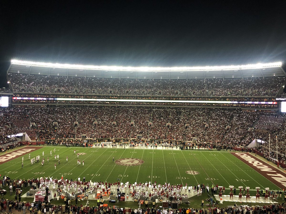 SimoneEli_TV's tweet photo. After the #IronBowl, I saw Alabama AD Greg Byrne on the field...

Me: “Hey, was that Dixieland Delight ‘done right’?”

Byrne: “What? I heard ‘Beat Auburn’?” 

😂🐐 https://t.co/yMQiaY5oNF