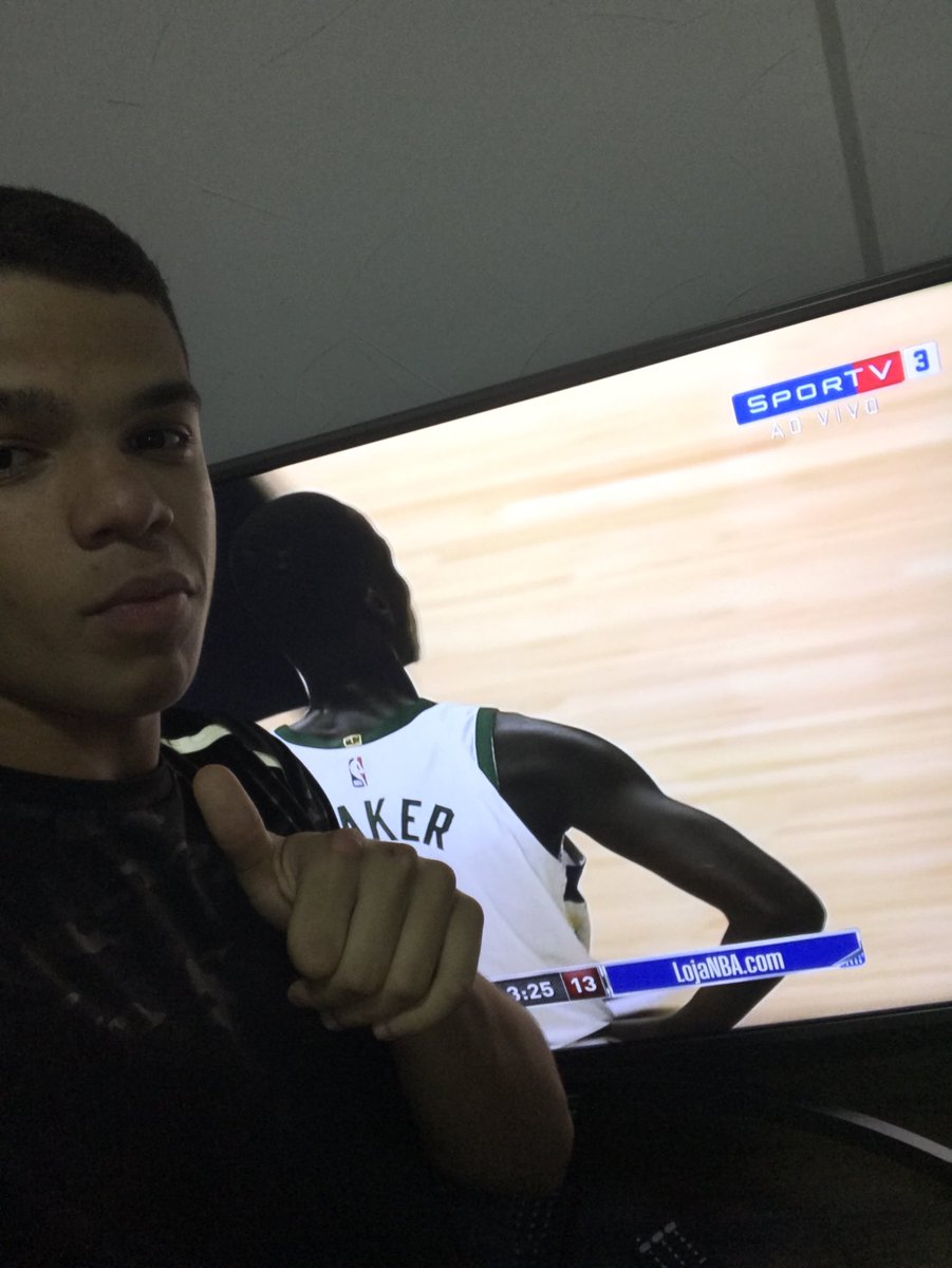 gabrielph4's tweet photo. acompanhando meu @spurs_brasil ligado no @SporTV! hoje tá difícil, mas a vitória vem... #Nbanosportv https://t.co/w2n8YxXhcV