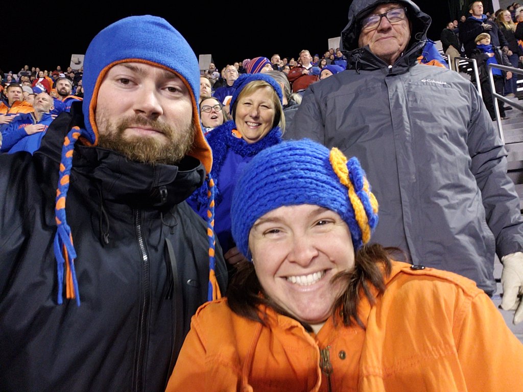 crusader_577's tweet photo. #boisestate senior nite let's go Broncos! #bleedblue https://t.co/0MoSzy1eXy