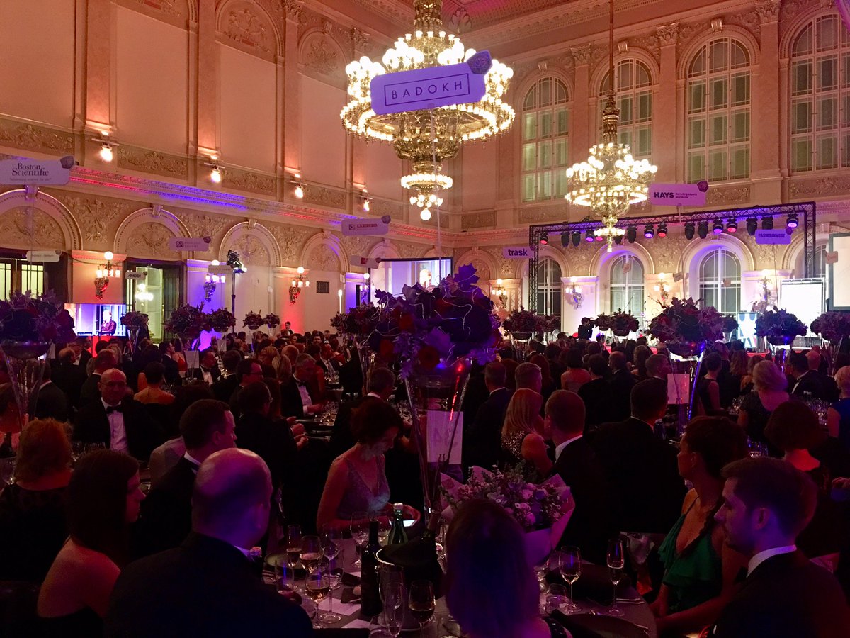 JitkaTumova's tweet photo. Another annual @AmChamCZ #Thanksgivingball is over. Delicious dinner, amazing Tereza Maskova singing to the dance, DJ Schafff playing best hits to have a party downstairs in Rytirsky sál and Silent Auction, drinks &amp; coffee at the Small hall.
#thankyou #gratitude #community #Zofin https://t.co/KKAI3SseWf