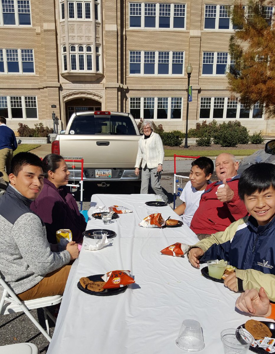 VECVikings's tweet photo. Nothing like good ole’ fun and fellowship with “VEC” students and parents at the 3rd Annual Viking Early College CAROLINA/CLEMSON TAILGATE. Thank you Dr. White for joining the fun! #COLLEGEFOCUS #DEGREEGOALS #VECPRIDE https://t.co/xHQCmXGgVm