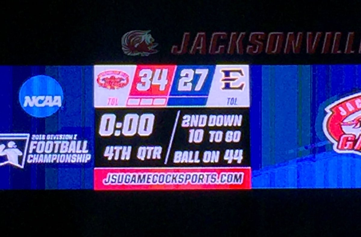 JR_Sandlin's tweet photo. .              V I C T O R Y 

  2 N D  R O U N D  T O  M A I N E

#StayCocky 🐓 #FearTheBeak 👌🏼 https://t.co/tbg8A0i85e