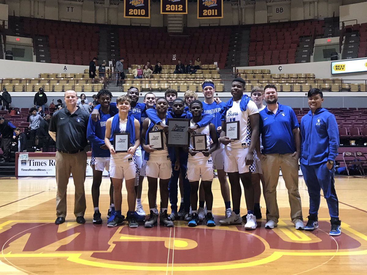 Bear Basketball Head Coach Jason Porostovsky tweet media