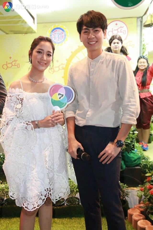 Ch7HD's tweet photo. #ช่อง7HD ร่วมกับ สมาคมแม่บ้านทหารบก ยกทัพนักแสดงสร้างความสุข ที่ร้านสมาคมแม่บ้านทหารบก ในงานกาชาด ประจำปี 2561 ณ สวนลุมพินี ระหว่างวันที่ 23 พฤศจิกายน - 1 ธันวาคม นี้! ❣️(2)
#งานกาชาดในสวน #งานกาชาด2561
#redcrossfair2018 #Ch7HD https://t.co/AURUCQ9RK3