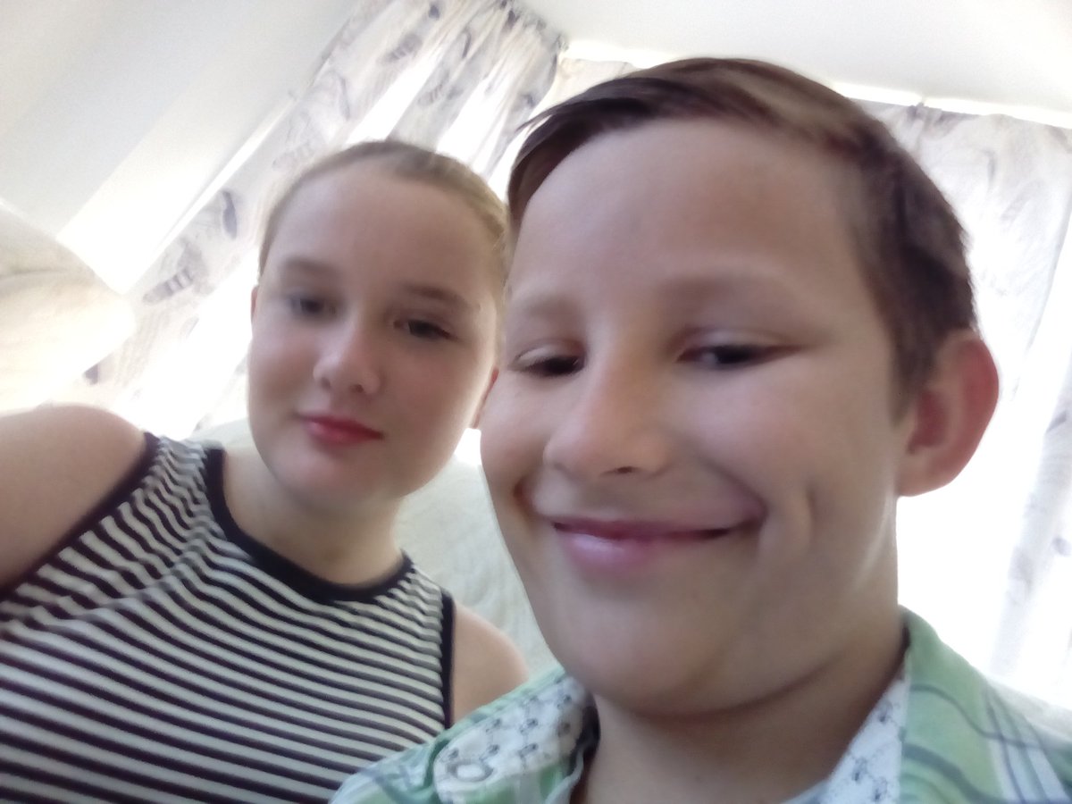 Joe Tucker tweet media