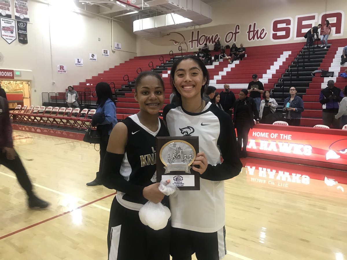 calfladave22's tweet photo. Bishop Montgomeryโs seniors Kayla Williams (left) & Kayla Padilla (right) came through in a big way Saturday night scoring 24 & 18 pts respectively to lead the Knights to the championship of the Platinum Division of the Battle at the Beach Tournament at Redondo High. @breezepreps https://t.co/bDA0Rv8hSi