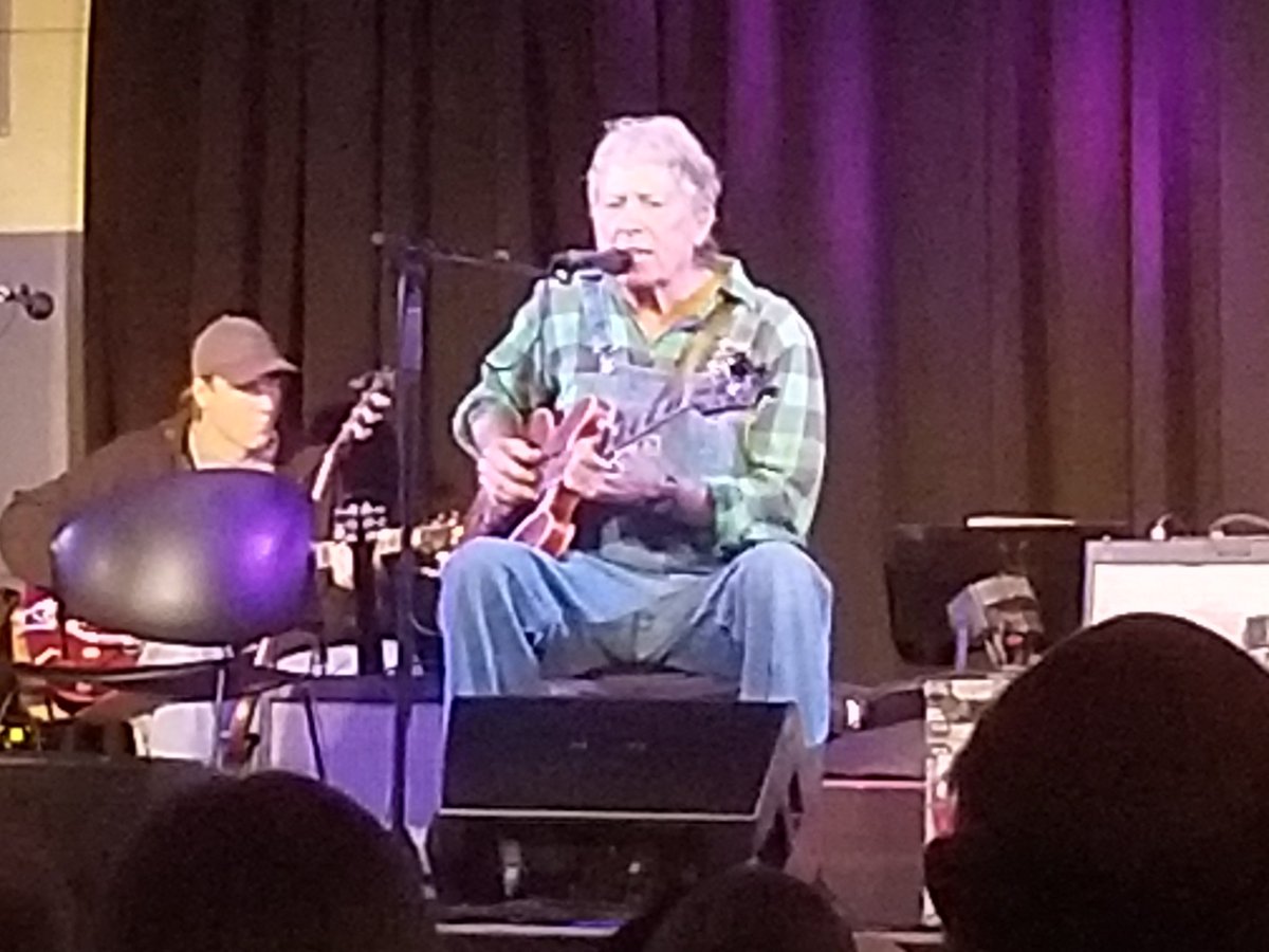 A night a <a href="/WorldRecords82/">WorldRecords</a> with <a href="/ElvinBishop42/">Elvin Bishop</a> and his Big Fun Trio....having a great time with @YaelEnFuego .....if you ever get a chance to see this member of the Rock and Roll Hall of Fame and the Blues Hall of Fame.....do it!