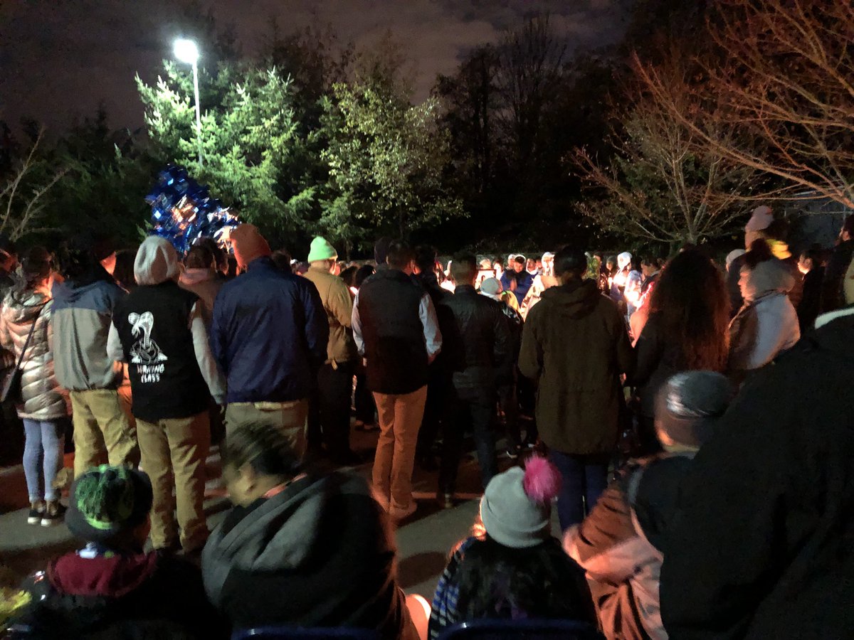 DeedeeKIRO7's tweet photo. Easily more than 1000 people at the vigil tonight for Leuea Loto, 21. He was shot &amp; killed on #Thanksgiving day while home from college &amp; playing pickup football at Mount Rainier HS. 

Clearly this young man was deeply loved by the community. #DesMoines #RIP @KIRO7Seattle https://t.co/PPkZKPDyDE