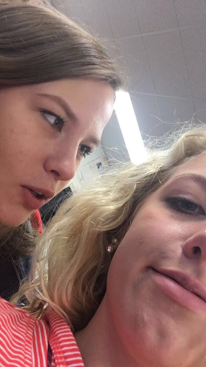 cayleebeyer's tweet photo. Get a best friend that looks at you like Andrea does when she release that the answers are online https://t.co/Vx3yNnXQPI