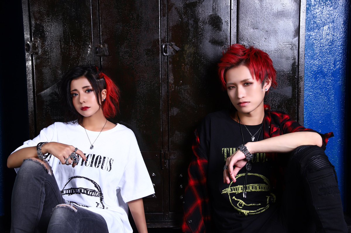 deal_tabata's tweet photo. #DIAURA の #翔也 君のブランド #thevicious とのコラボネックレスの通常販売が今日からスタートです♪( ´θ｀)ノ
店頭でも買えるので在庫があるうちに是非♪ https://t.co/IUKU7Mm1Wq