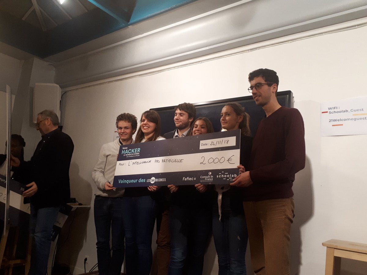 MajorelThierry's tweet photo. #HackConsult #IA les équipes gagnantes inspirées du rapport @VillaniCedric. Nous avons clôturé hier les 36 heures du conseil @consultinfrance en collaboration avec @TheSchoolab @Capgemini @ADVENTSC @BPIgroupFR @BearingPoint_FR. https://t.co/6HZfdTC3kd