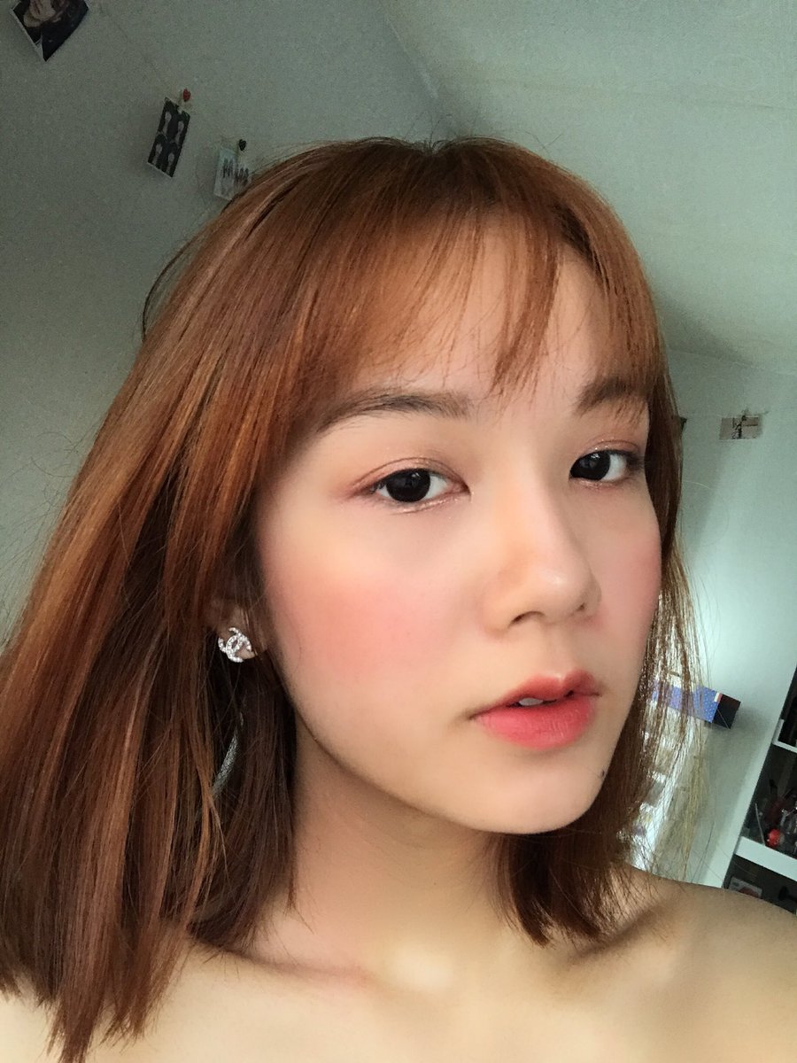 vivypeachy tweet picture