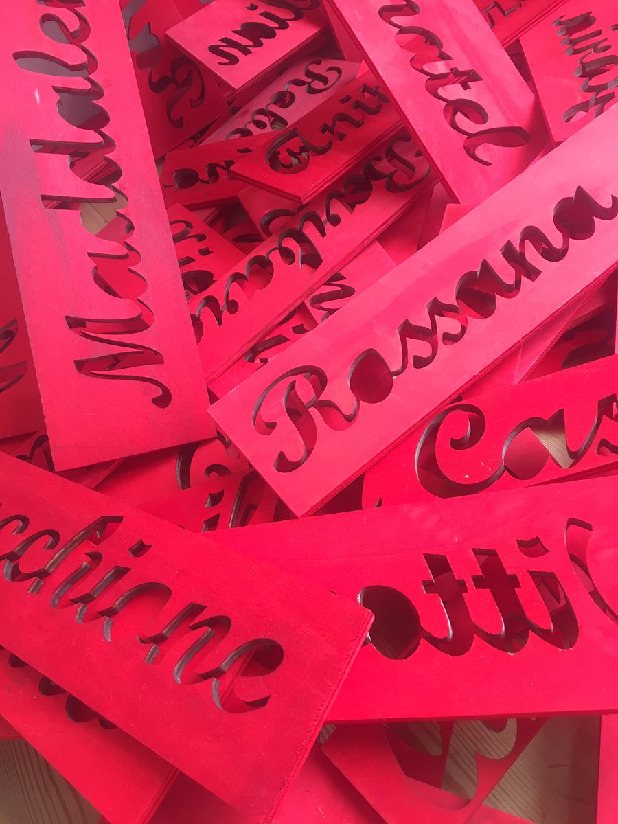 ExFilanda's tweet image. #rispettaMI 
@ExFilanda di Sulbiate oggi 25/11 la mostra è aperta dalle 15 alle 19.
#AMORtE #ritrattodidonna #scarpetterosse 
#25novembre 
#nonenormalechesianormale #sempre25novembre
#ungiornononbasta #noviolenzasulledonne #violenzacontroledonne