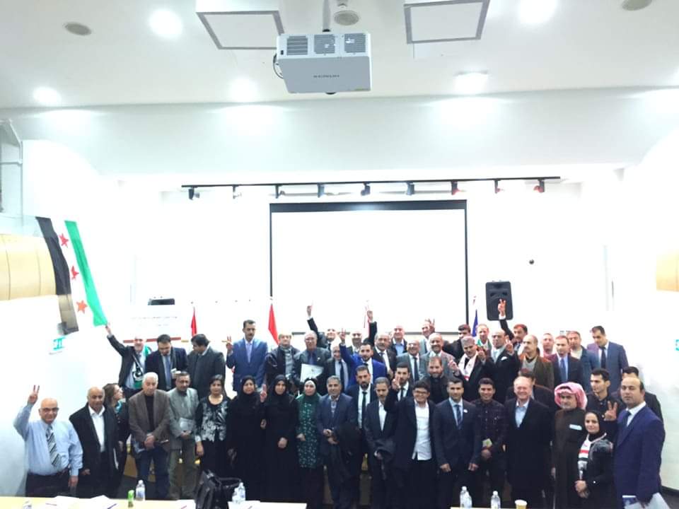 AmjadHamid1925's tweet photo. مؤتمر لندن ٢٤-١١-٢٠١٨
للمجلس الوطني لقوى الثورة الأحوازية
تحت عنوان:

"سبل مواجهة إرهاب الدولة الإيرانية العابر للحدود" https://t.co/wSqqHZ9SWH