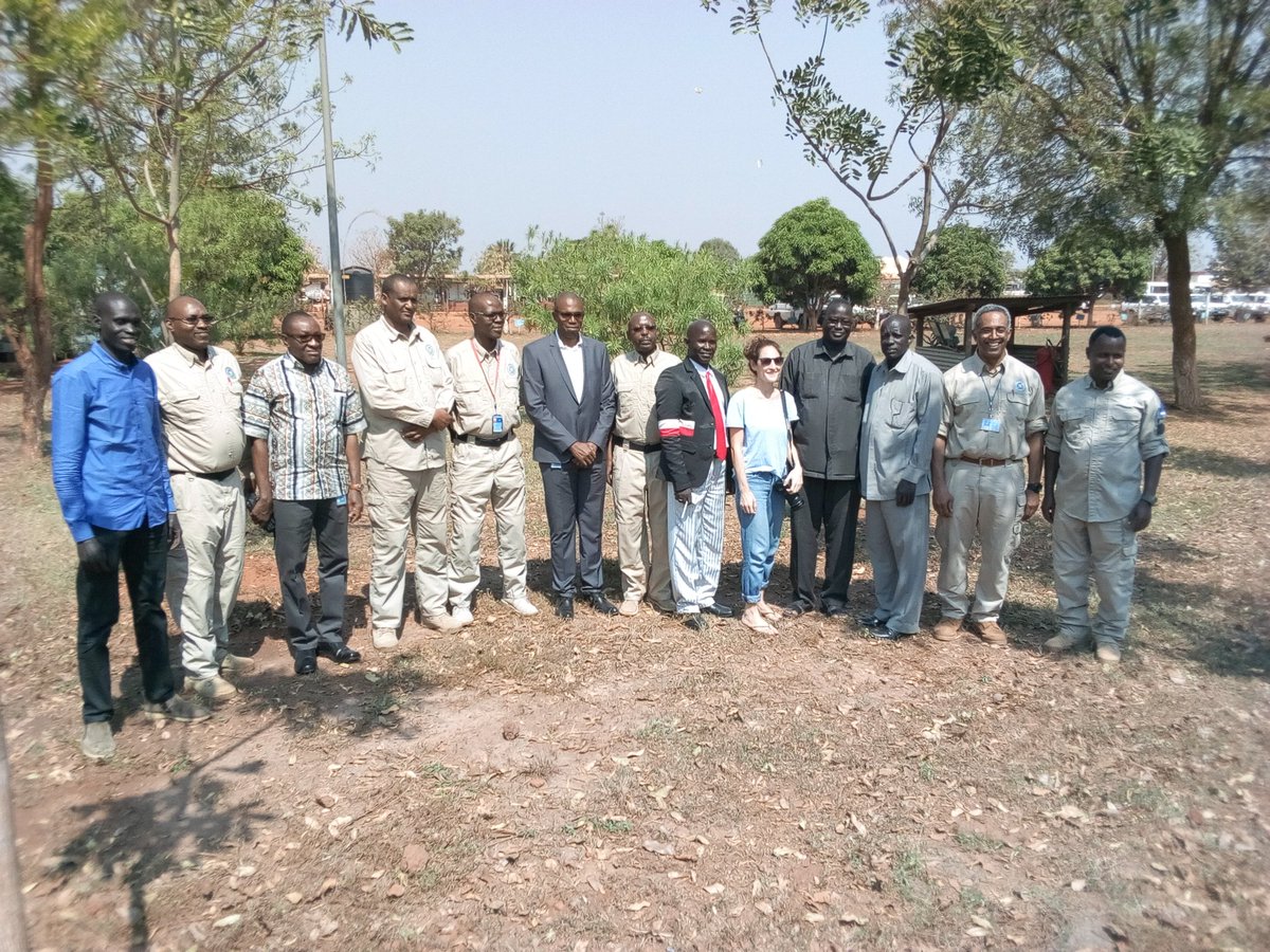 ayuel_chan's tweet photo. Pics: The delegation to Wau from @CTSAMM_SSudan was led by @MichealAlexander @ctsamvm Senior military advisor #SPLA_IO, #SSOA, #Govt reps & #4Journalists
@Keane162005 @SAMIRBOL #SouthSudan #Ceasefire #Wau https://t.co/4AGn8MpvKo