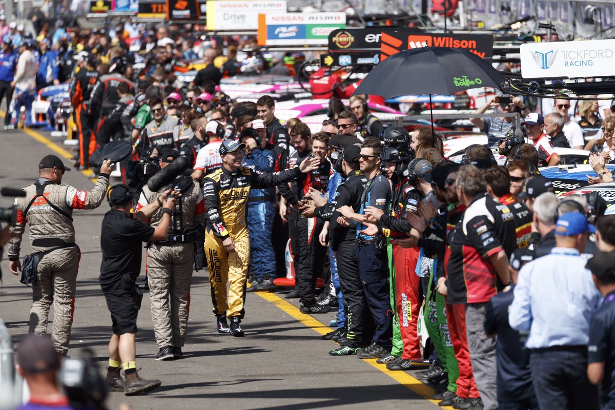 craiglowndes15's tweet photo. Today is a day I will never forget. Thank you to everyone that has been part of and supported my career, Iβm incredibly appreciative for it. I wonβt deny it, I was teary at times but today is an end of a chapter. An exciting new one now starts. ππ https://t.co/D5rFJhG5UA
