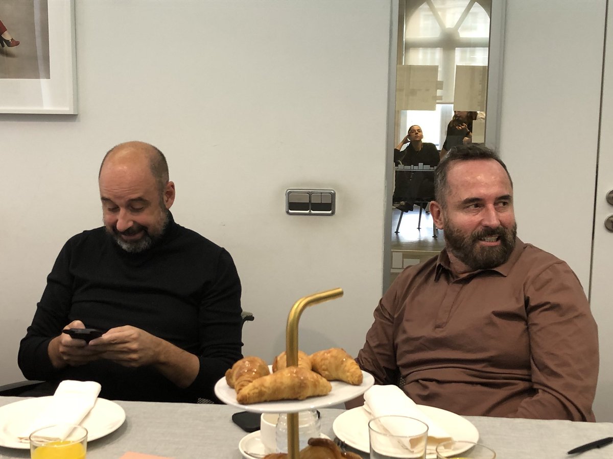 CarlosUrrozARTE's tweet photo. Enhorabuena @AD_Spain por la organización del jurado de los #premiosAD @enricpastor @PepeLealStudio @casajosephine @elenarhoner @canoestudio https://t.co/xa5f1wsI1f