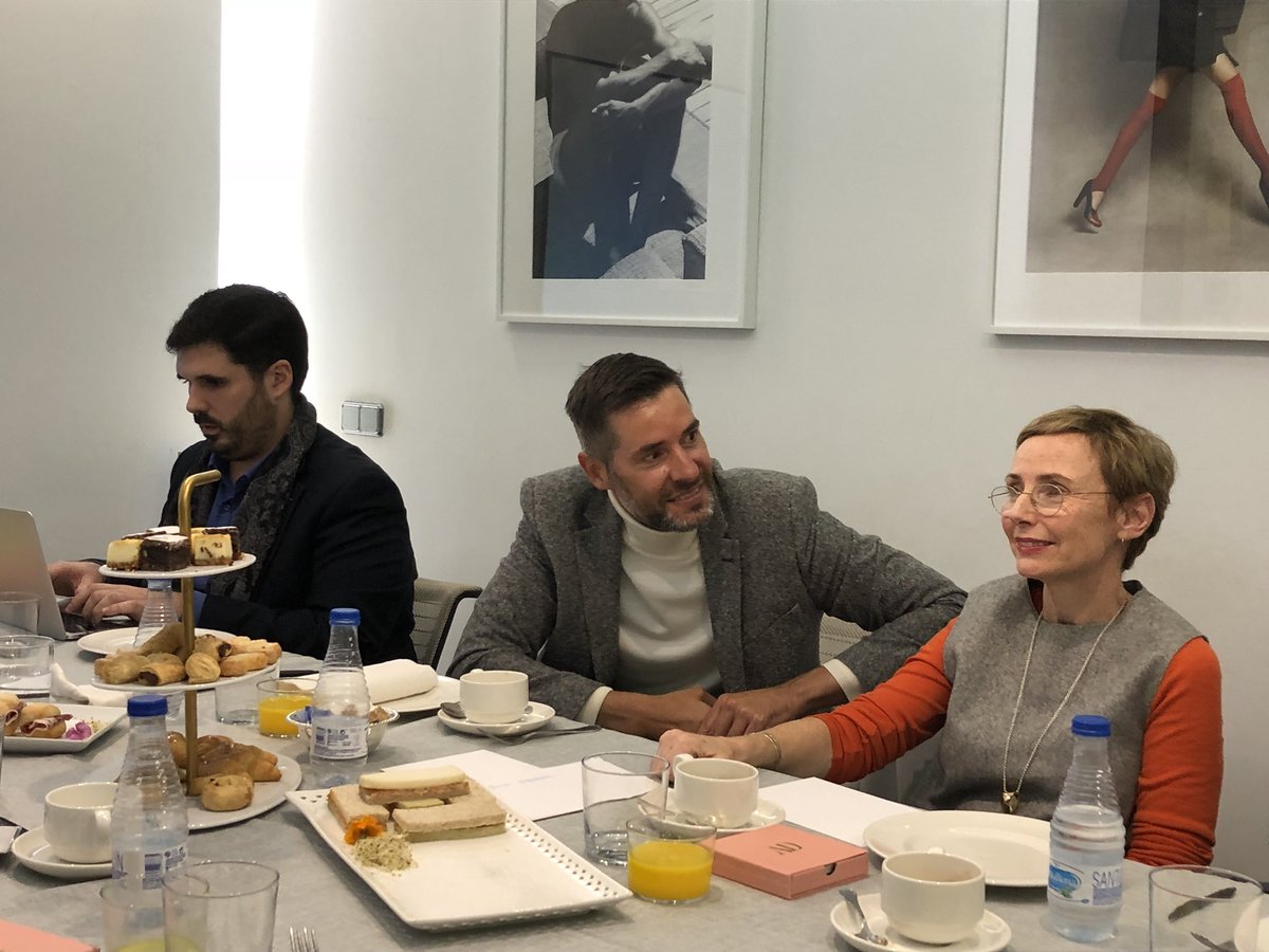 CarlosUrrozARTE's tweet photo. Enhorabuena @AD_Spain por la organización del jurado de los #premiosAD @enricpastor @PepeLealStudio @casajosephine @elenarhoner @canoestudio https://t.co/xa5f1wsI1f