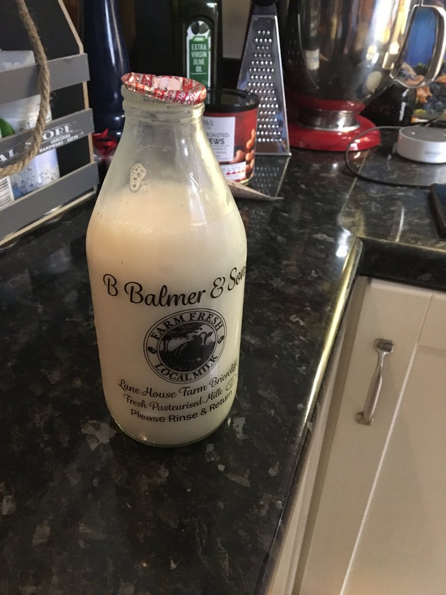 IdleandWild's tweet photo. Last time you opened an actual bottle of milk?
I can't remember when #longlostthings https://t.co/yjmkyuQSh3