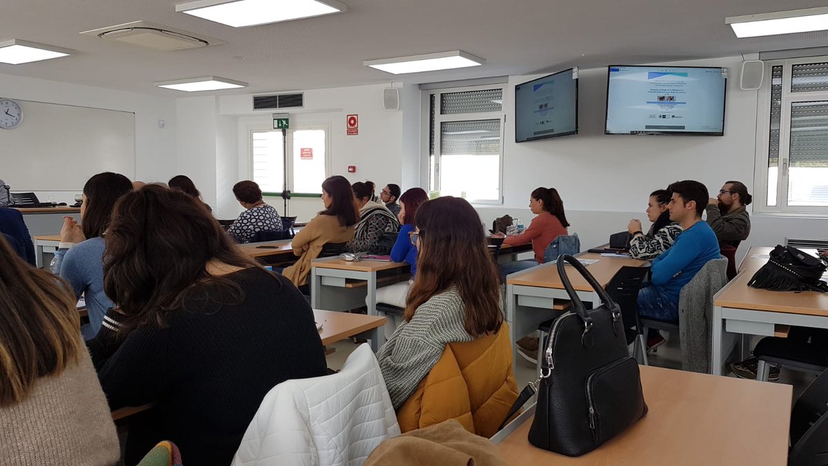 Las I Jornadas del ProColegio Oficial de Pedagogos y Psicopedagogo de Andalucía. Con un debate hacia nuestro papel en la Formación Profesional. Gracias a todos por la implicación.