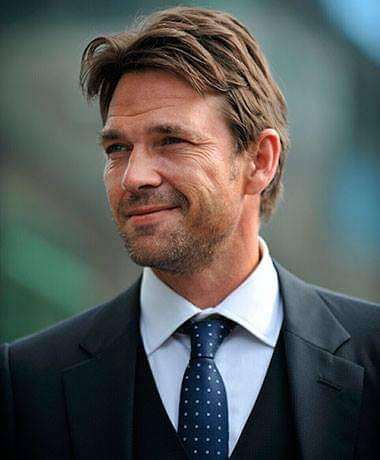 From, Glenrothes, Fife, Scotland, UK,happy birthday to the big actor,Dougray Scott,he turns 53 years today       