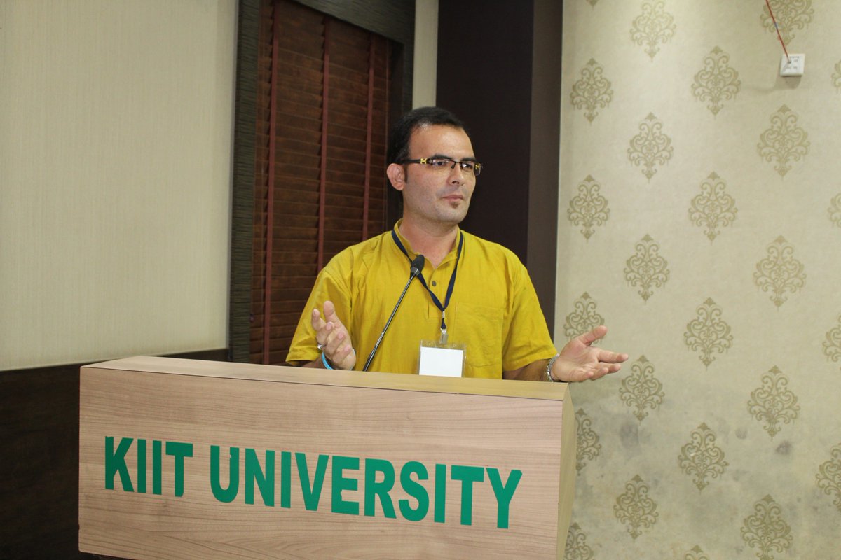itsjeetofficial's tweet photo. Presentation at #NationalMediaConclave @inmc2018 #NMC2018 at #Bhubaneshwar , Odisha. I am thankful to @netrinisarg #ParthPatel and @HitanshiKatari1 for the support. #ResearchPaper @KIITUniversity @IIMC_India #media #experience https://t.co/ueAv5iAXaK