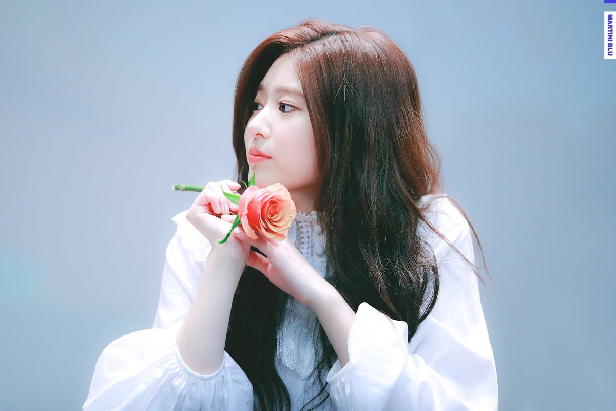 𝓎𝓊𝓇𝒾 11 ハニ Exid Kpop界でいっちばんボブが似合うハニちゃん ステージ上の色気たっぷりな表情も食べ物ほおばって笑ってる顔もたくさんの魅力があって大好き でも1番はやっぱりゾクゾクする歌声だよこれ初めて聞いた時鳥肌止まらなかった 𝓎𝓊𝓇𝒾 11 ハニ Exid Kpop界でいっちばんボブが似合うハニちゃん ステージ上の色気たっぷりな表情も食べ物ほおばって笑ってる顔もたくさんの魅力があって大好き でも1番はやっぱりゾクゾクする歌声だよこれ初めて聞いた時鳥肌止まらなかった