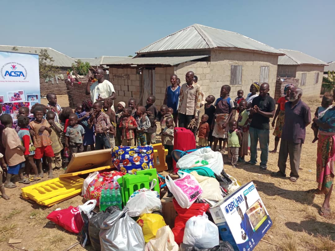 ACSAOFFICIAL's tweet photo. The family of the Association of Community support ambassadors, our friends and supporters are pleased to announce, we finally have water in #Luvu  IDP camp,  Nasarawa state.  #ACSA https://t.co/9TND7nGAbE