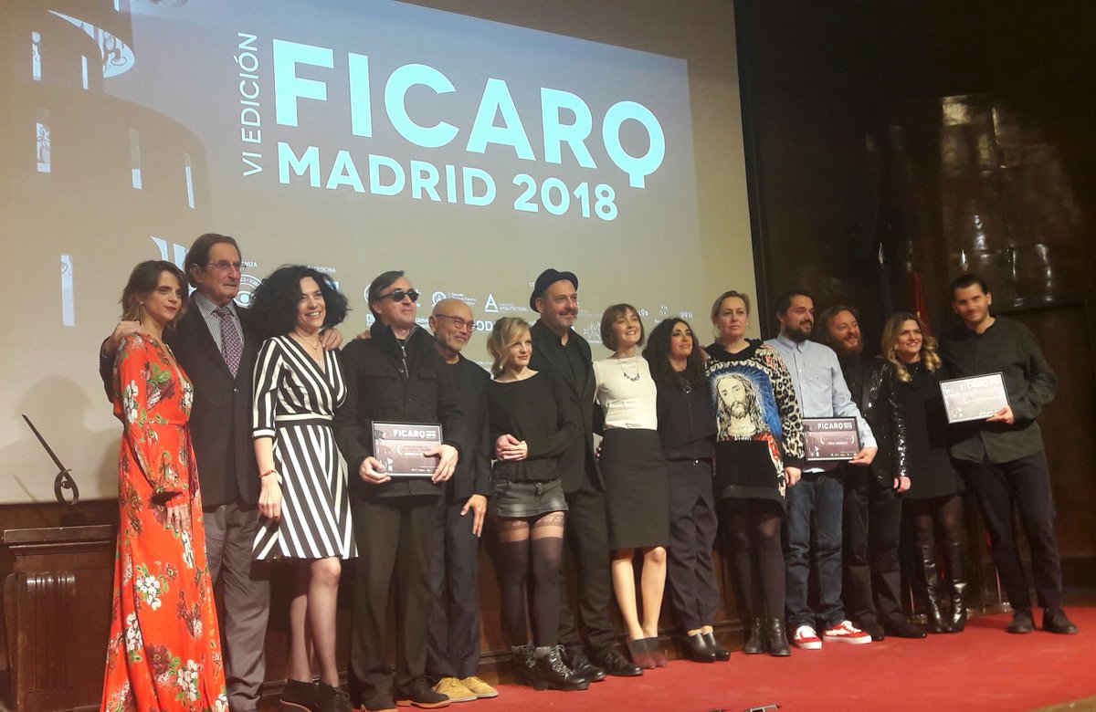 Finaliza con éxito <a href="/FICARQFEST/">FICARQ</a> con la gala de premios, donde COLUMBUS, la opera prima de #Kogonada, se alzó con el Primer Premio Film de Ficción. <a href="/UCJCine/">UCJC Cine</a> <a href="/universidadcjc/">UCJC</a> <a href="/COAMadrid/">COAM</a> <a href="/murielalvareza/">Ana María Álvarez</a> <a href="/RosanaRubioHdez/">Rosana Rubio</a> <a href="/PATRICIAFDEZHAR/">PATRICIA F HARING</a> <a href="/GmezMacarena/">Macarena Gómez</a> <a href="/antoniomelende2/">Antonio Meléndez Peso</a> #AlfonsoAlbacete