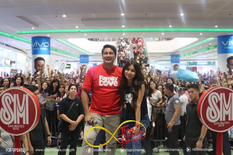 smsupermalls's tweet photo. #SpottedAtSM: @bernardokath and @1richardgomez1 at @smcitysanmateo! #ThreeWordsToForeverFamTourAtSM | via @StarCinema
#EverythingsHereAtSM 👉 smsupermalls. com https://t.co/limP909qTv