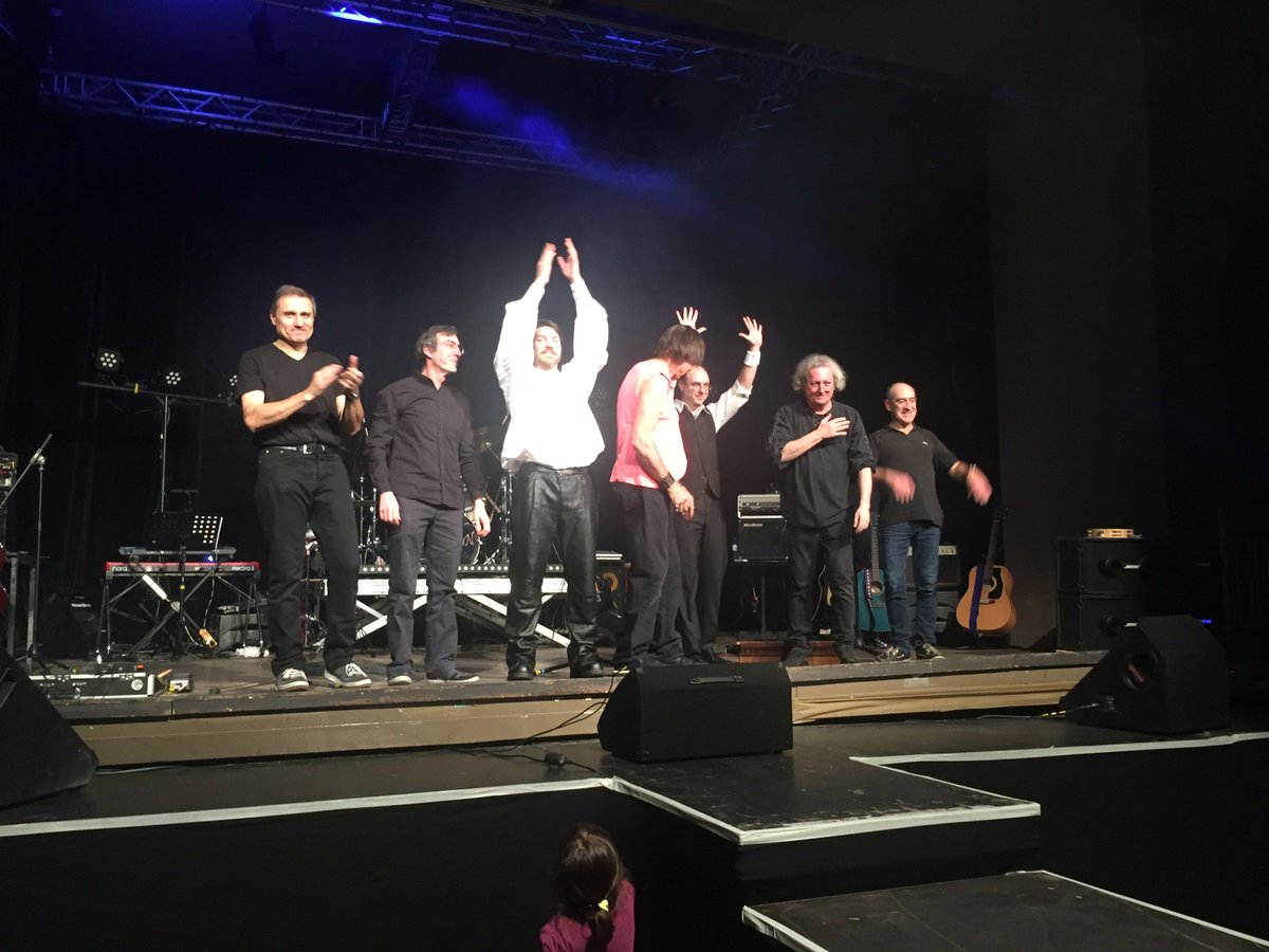 MORISSCH's tweet photo. Merci au groupe #OCTOFUN fantastique groupe de rock pour sa prestation à @Ville_DLB au profit de la #ParalysieCérébrale #CerebralPalsy #handicap à très bientôt ! https://t.co/Lumns0cm6a