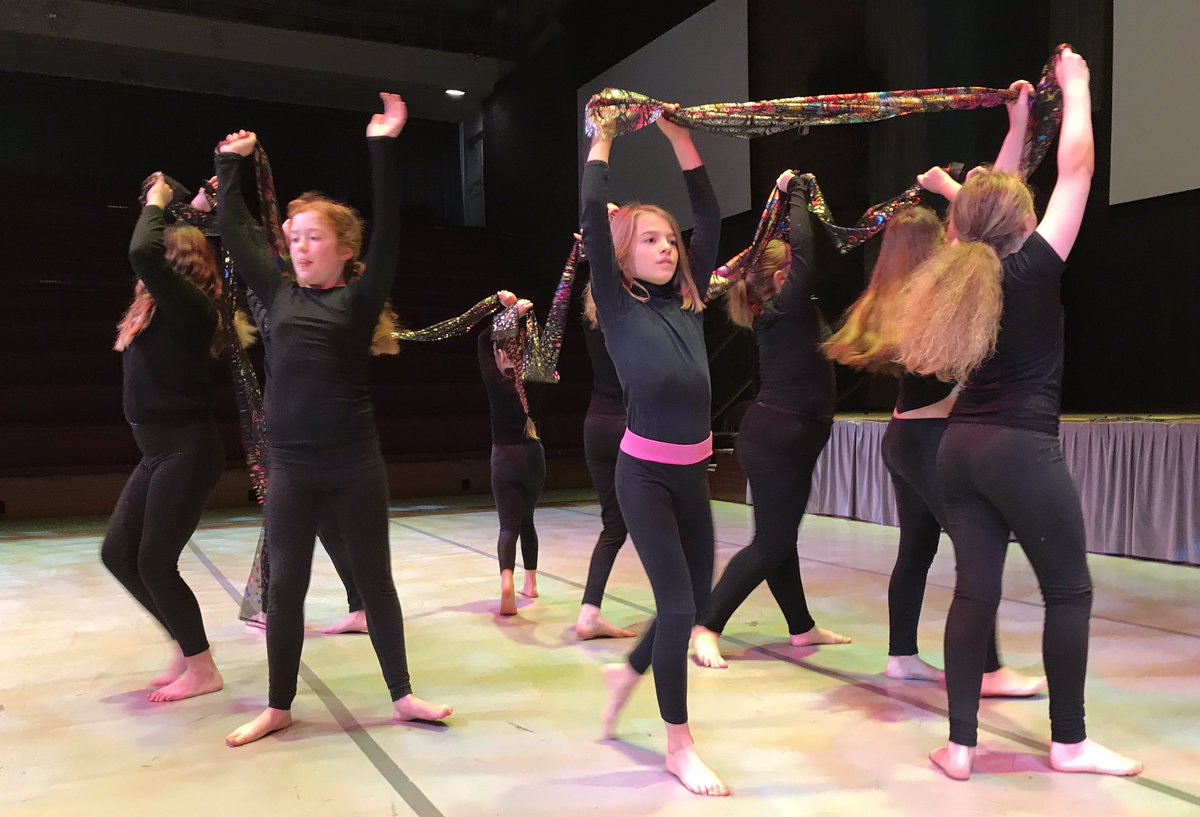 YorksDanceFest's tweet photo. Exploring the changes in our lives as we grow up with @ParkGroveSchool - such an emotional piece #YSDF18 https://t.co/dAjNUfEMrv