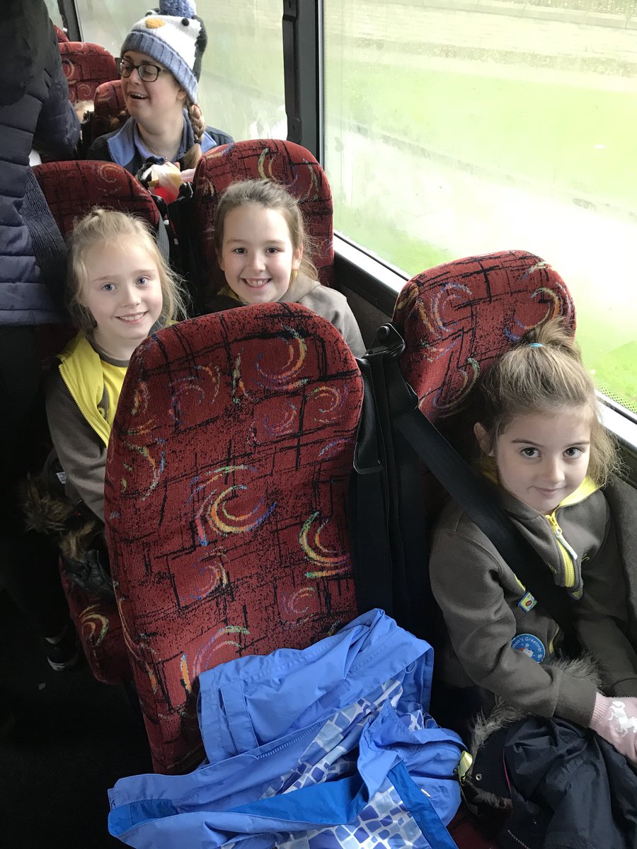 41stB's tweet photo. Off to @gulliversfun with Rainbows and Brownies of #woodfielddistrict @Girlguiding_NWE https://t.co/VpvjrfwJQd