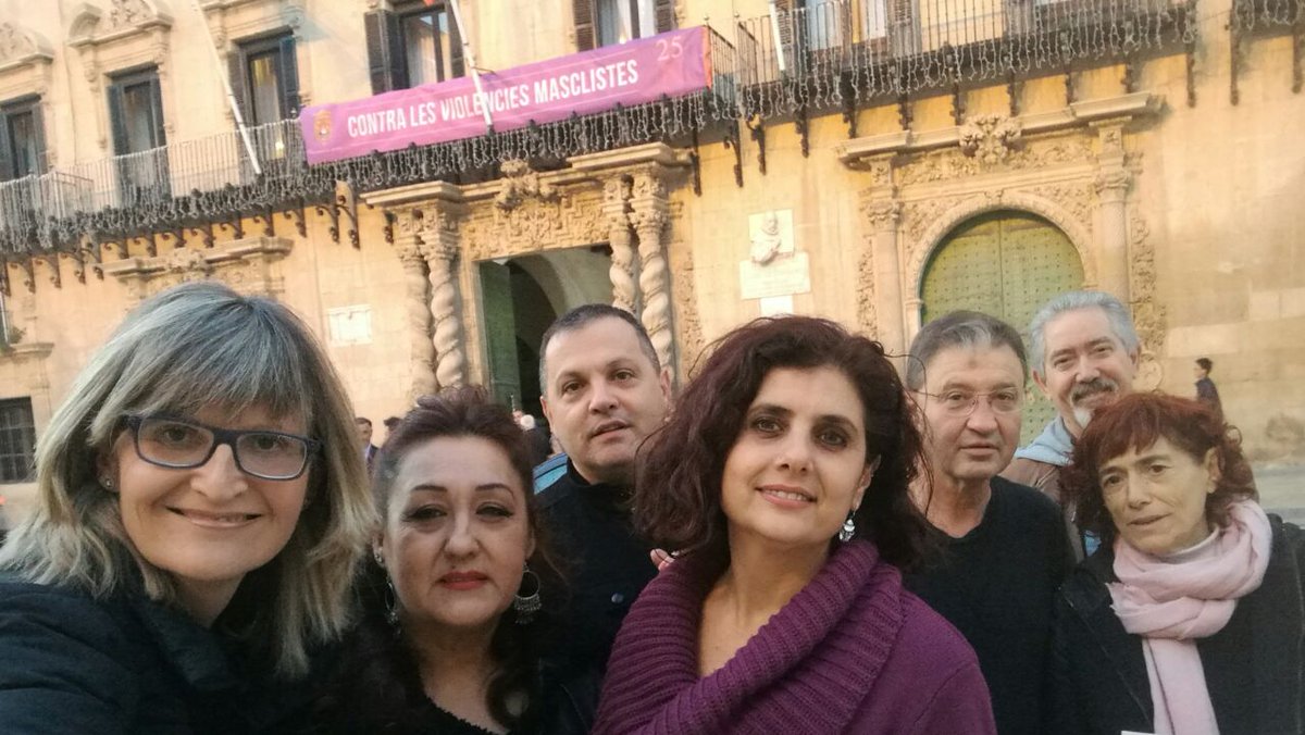 CarlosAndreu43's tweet photo. Vota ARA ENDAVANT. Tienes hasta las 23.59 de hoy. https://t.co/n2LBa7J1Qk