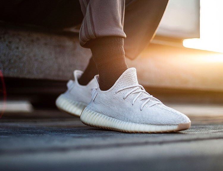 yeezy boost 350 v2 sesame foot locker