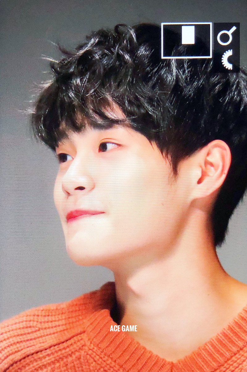 ACEGAME_DH's tweet photo. 181125 미모무엇 #대휘 #이대휘 #DAEHW https://t.co/gqBMjVq9i9