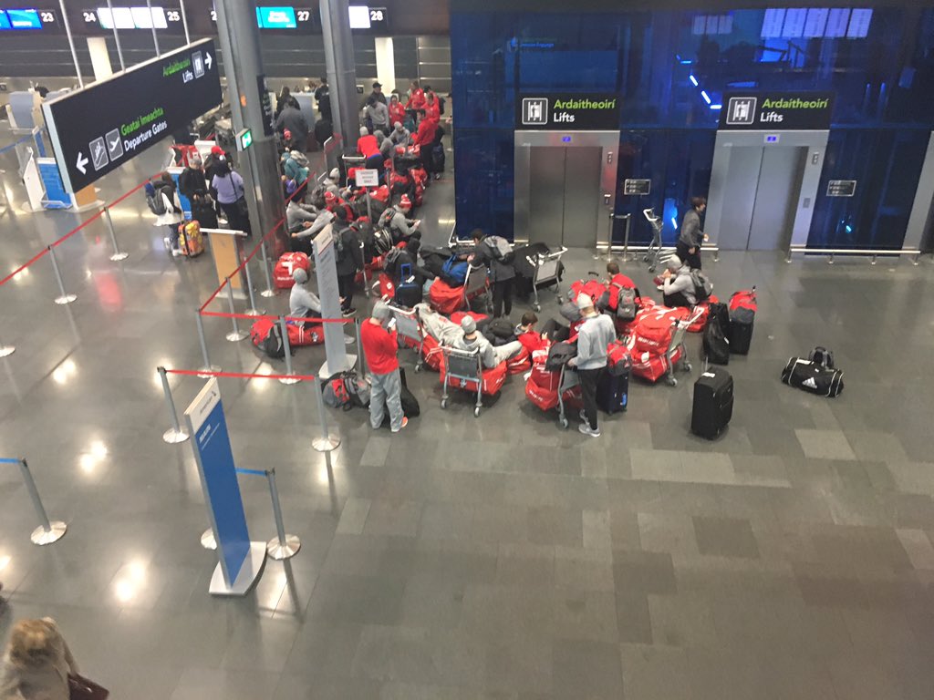 TerrierHockey's tweet photo. Time to head back to 🇺🇸 ... thank you 🇨🇮&amp;🇬🇧 for an incredible week! #BUinBelfast https://t.co/PEIh4jwHYG