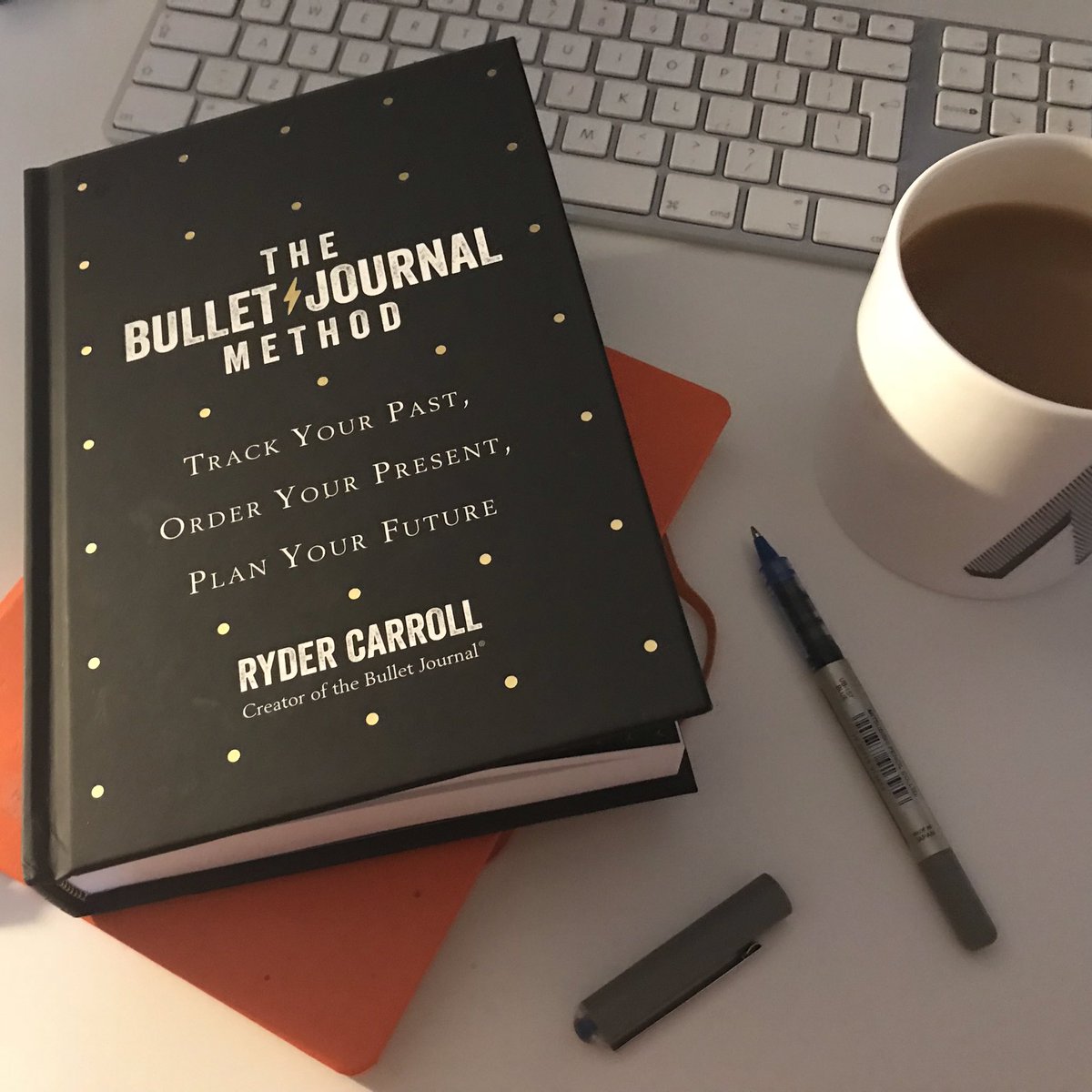 Time to tame the to do list! Big fan of #Bujo — although I’m not always successful! But there’s no excuse now there’s a book too thanks <a href="/rydercarroll/">Ryder Carroll</a> 👏🙏 you are just awesome 🙏👏