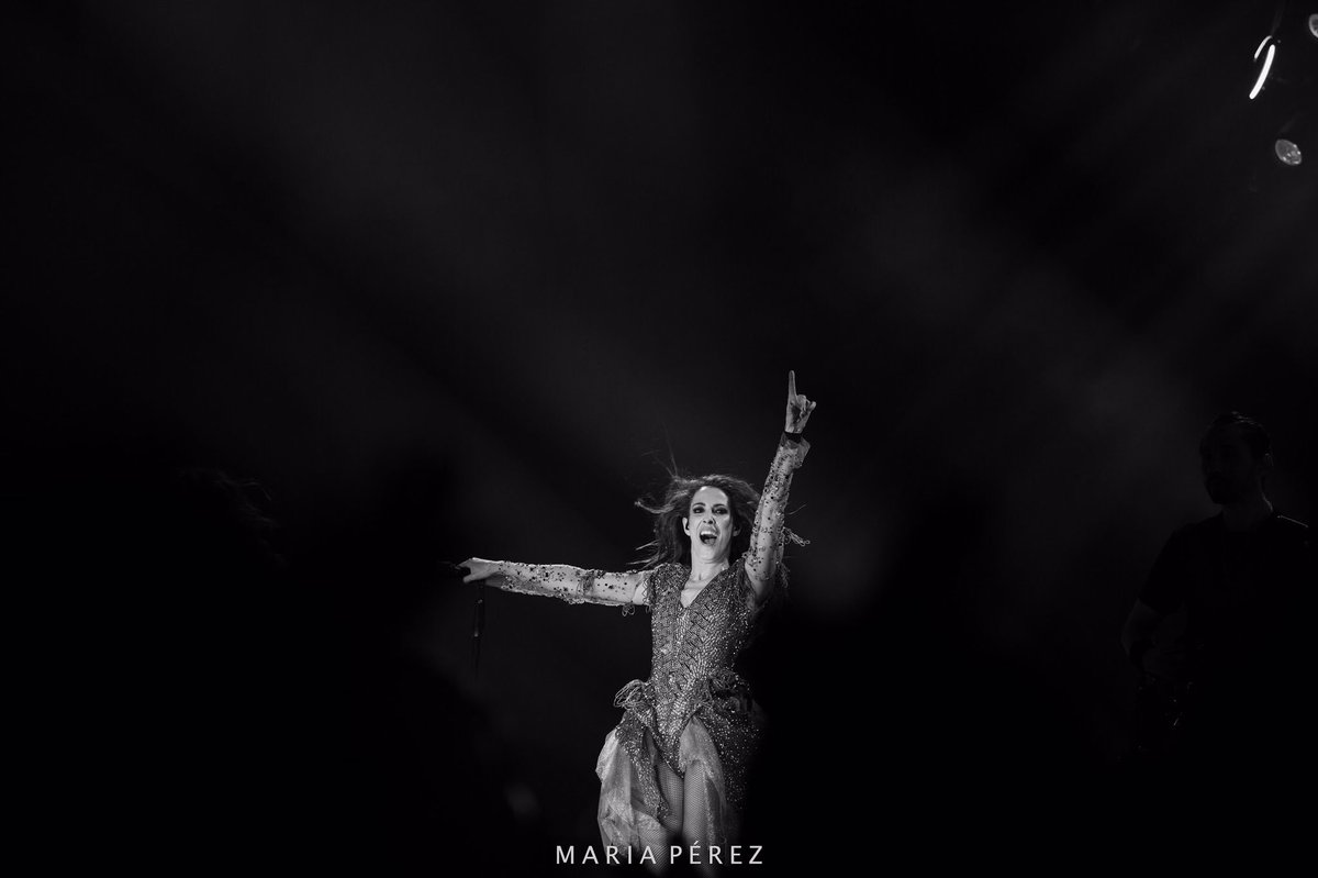 Maria tweet media