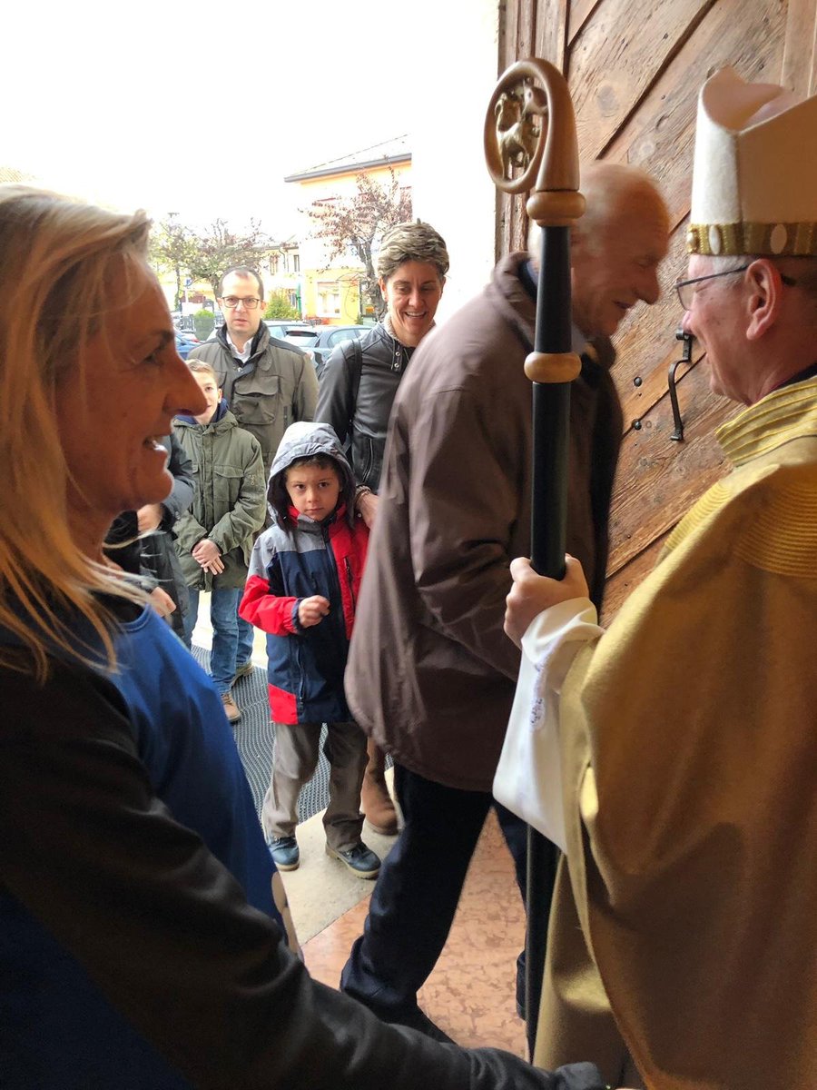 CipollaVescovo's tweet image. #sempicementeconvoi a #Polverara #Messa alle 10; conferimento #cresima alle 16 a #Legnaro e #messa alle 18.00 a #IsoladellAbbà.