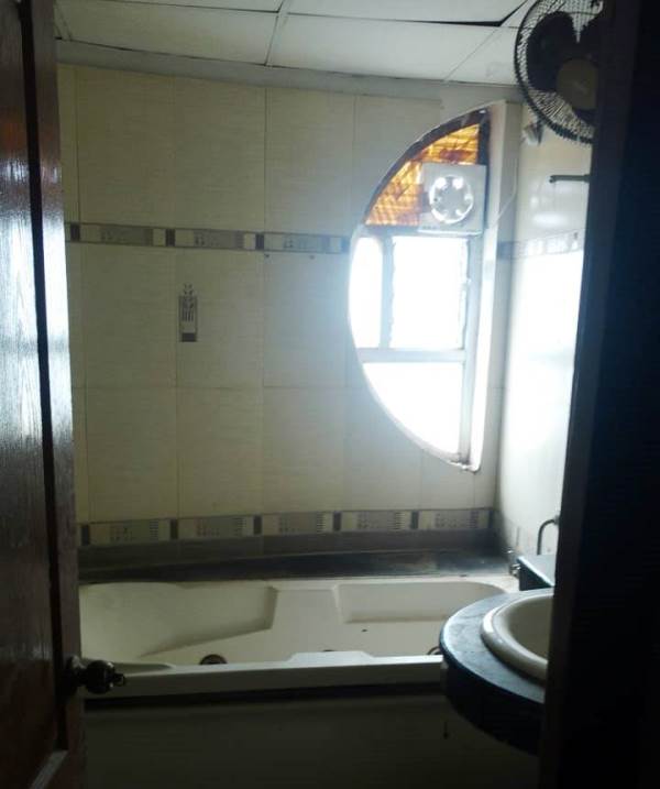 yuvainfra's tweet photo. #GMT10279
#Area 1250 sq.ft #Residential #Apartment #Flat are available for #Sale in furnished condition, it has 2 BHK, store room, modular kitchen with chimney, 3 fans, wardrobe. beautiful home are available for sale in reasonable price.
#Yuvainfra #Lucknow https://t.co/ltykTHGt7c