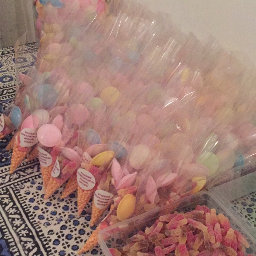 asfhm9's tweet photo. 2 years ago today (the eve of the #CW2016 IAD) there were 5 London team girls in my flat making 500 sweet cones for the dinner. Alhamdulillah for teamwork 😂
Can’t wait to see today’s IAD totals! #CW2018 https://t.co/b8sCg5qufe