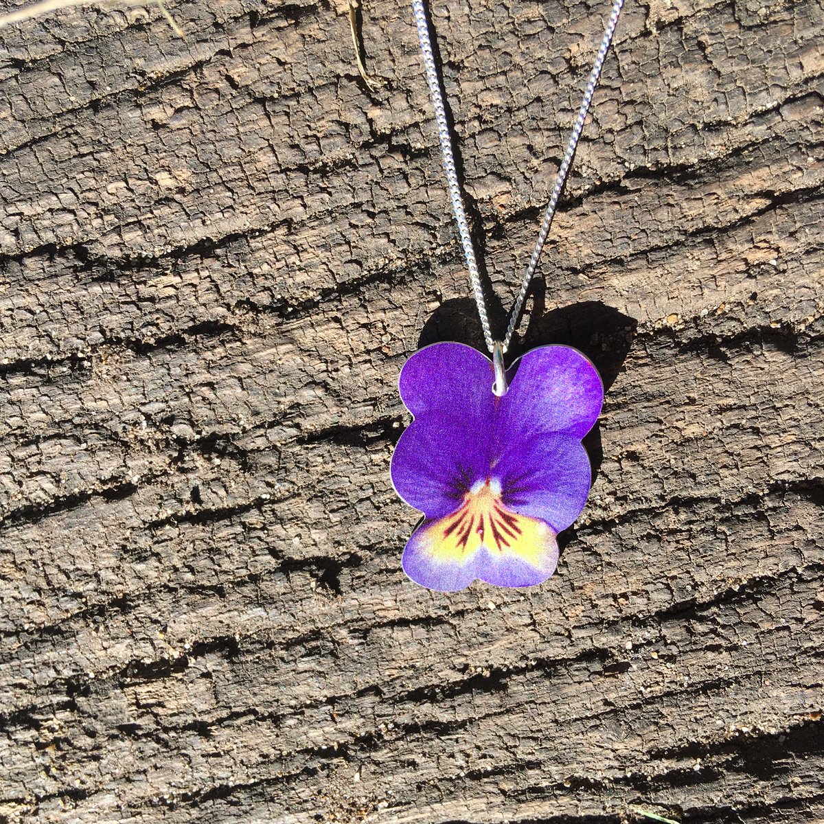Good morning #ukgifthour Few examples of my botanical jewellery designs made from photographs transposed onto aluminium with Sterling Silver chains. Hope you like them? Available on the website. #contemporaryjewellery #botanicalart #ukhandmade #justacard #indiechristmasgiftguide