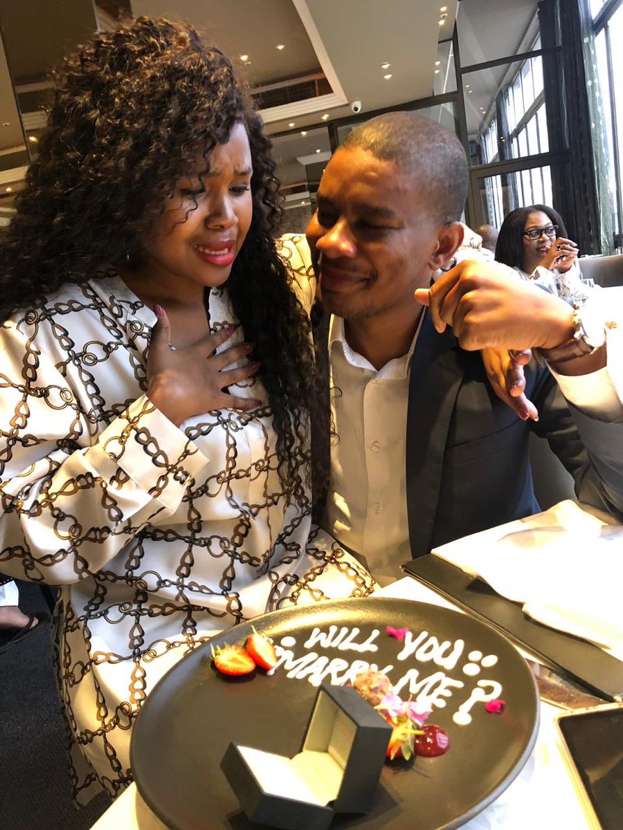 bellz_motshwane's tweet photo. Your Sister In Law is going to be a SISTER IN LAW 😭😭🤸🏾‍♂️🤸🏾‍♂️🤸🏾‍♂️ I’m officially a dam cry baby. https://t.co/q6ug1Mgyy6