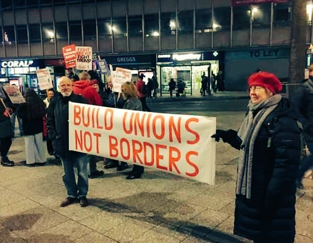 Leave or Remain, let's unite against Theresa May's deal and fight for migrants' rights and free movement!

Stop building borders ✊

Join us on Wednesday @OwenJones84 @CorbynistaTeen @NevilleSouthall @LGSMpride @lgsmigrants @1daywithoutus
@akalamusic

facebook.com/events/1890627…