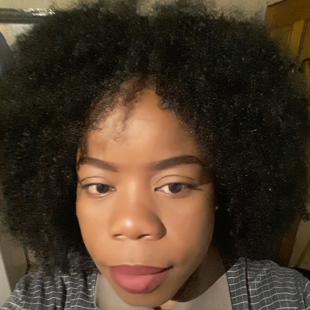 Rockbabe48's tweet photo. #NewProfilePic https://t.co/zXJYV7erOY
