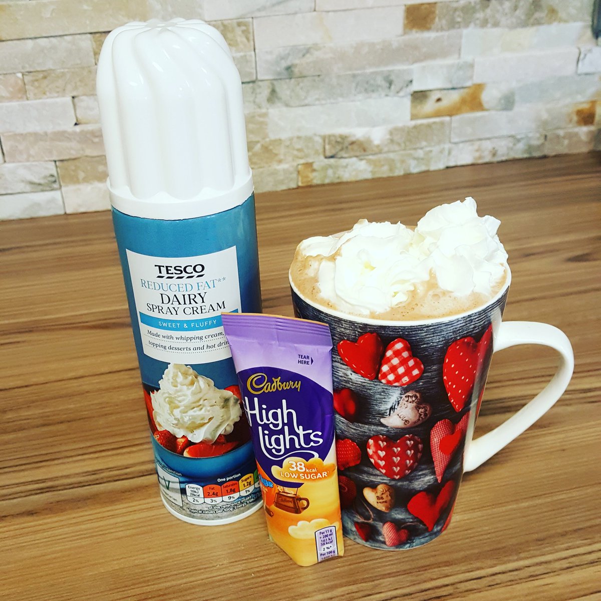 davinacostello's tweet photo. Sweet afternoon #winter #treats :) @CadburyUK Fudge #Highlights and  @Tesco squirty cream :) #heaven #SundayFunday #chocolate nothing is banned @SlimmingWorld :) xxx💚 https://t.co/AABs3Euz8V