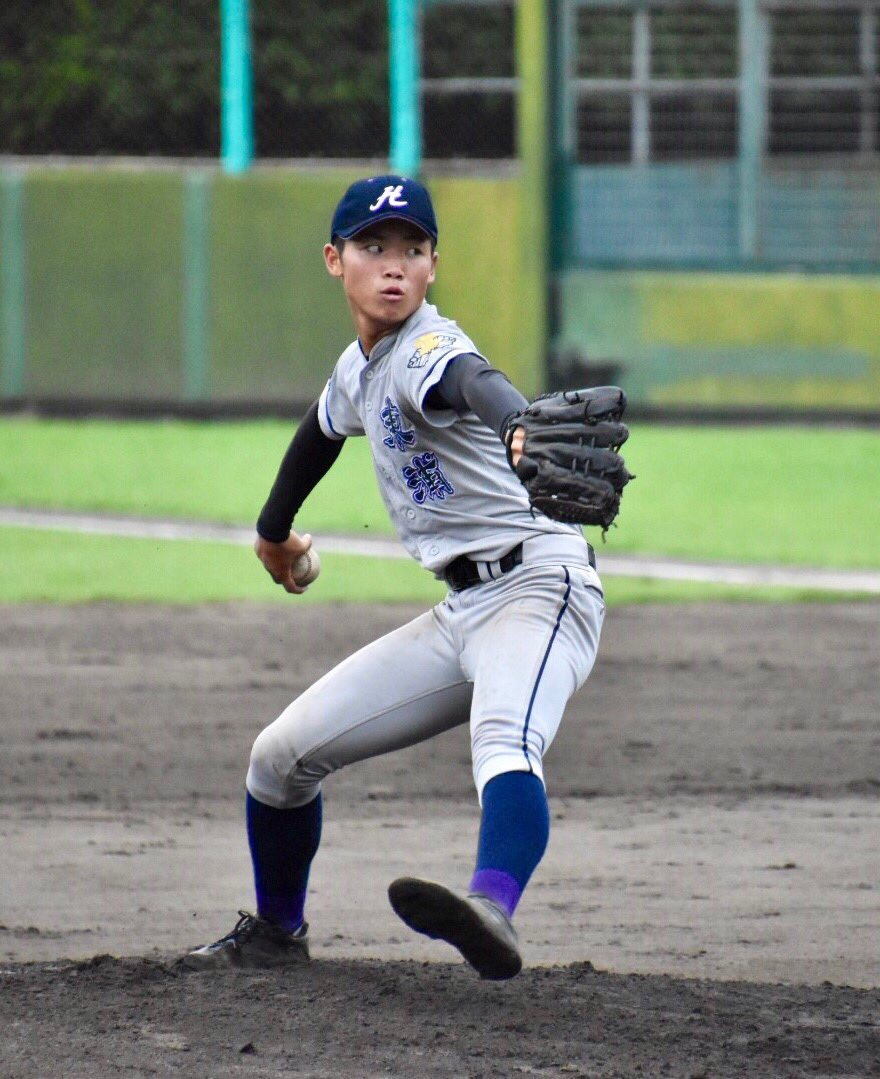 C8zOl4's tweet photo. @you891126 
りょーめい誕生日おめでとう🎉🎉
冬練がんばろうね！💪
3���間よろしくな！👍
愛してるよ！💓💓 https://t.co/Ug0AsR70K1