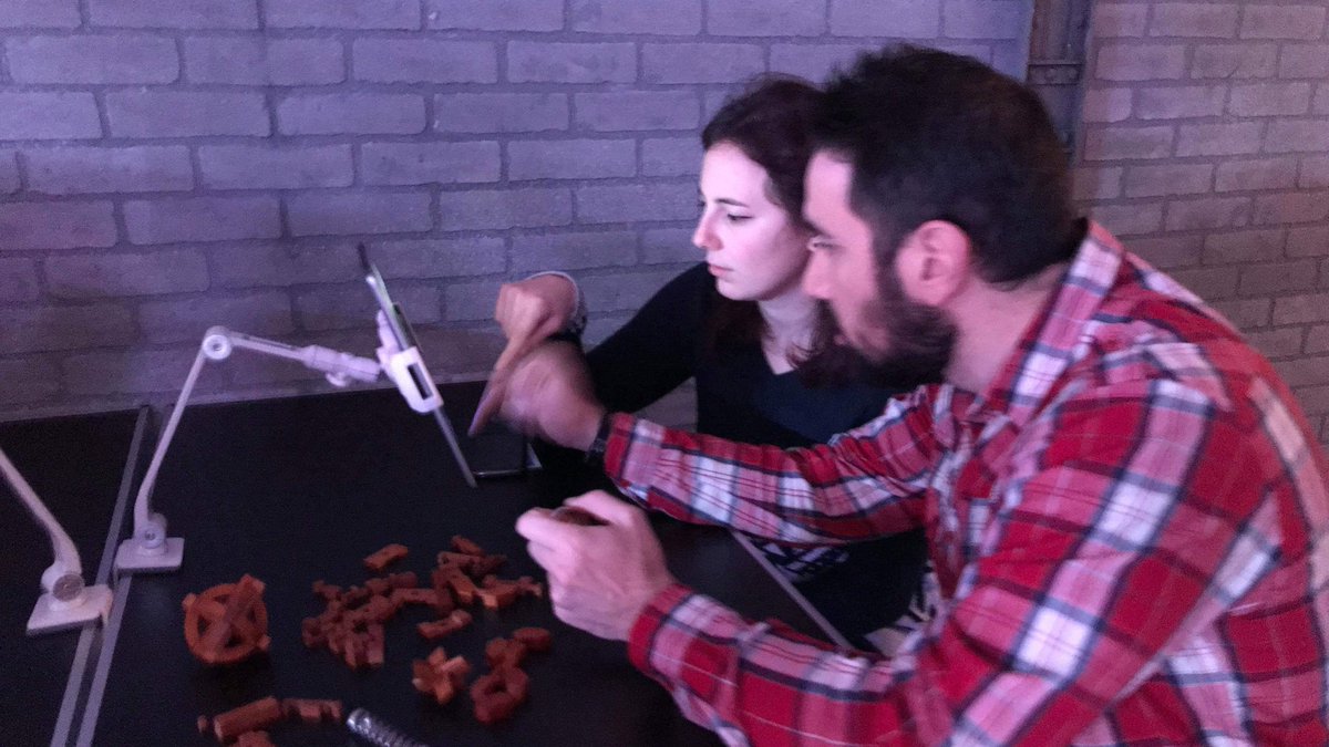 dressmegeekly's tweet photo. NOOOOOOOOOOON !!!!! Je vous spoile... On a tenté le #RedBullEscapeRoom #MindGamers et on a perdu :'( https://t.co/n6Ee6KLn0q